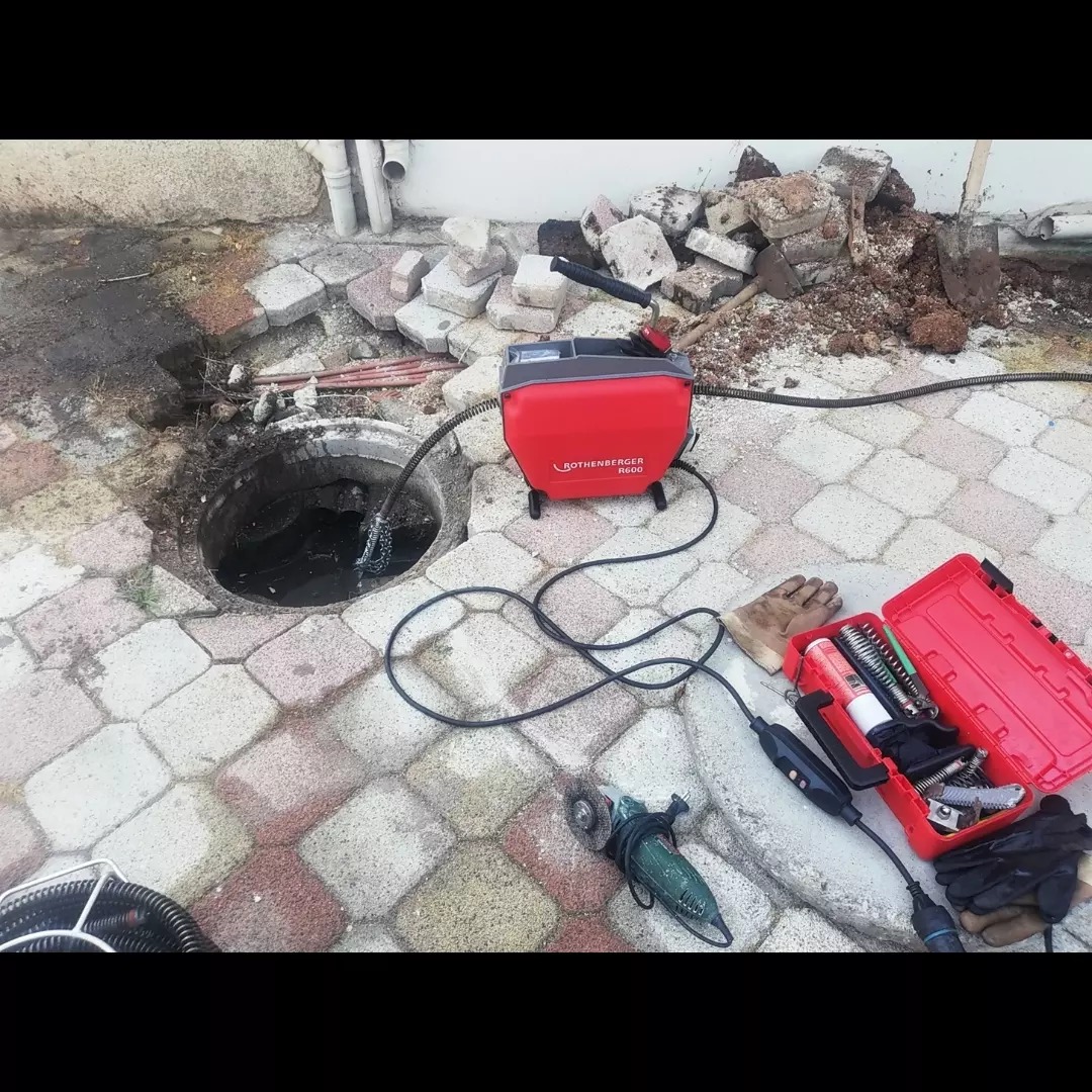 Balkon yer süzgeç tıkanık açma